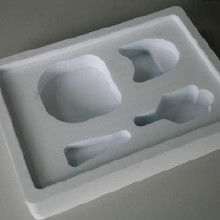 雕刻電子產(chǎn)品與皮革制品的產(chǎn)業(yè)融合與市場(chǎng)機(jī)遇